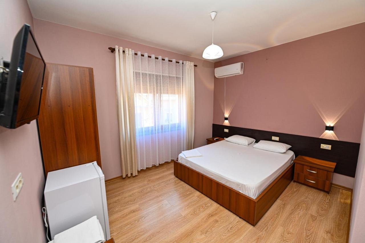 Hotel Epoka Shkodër Exterior foto