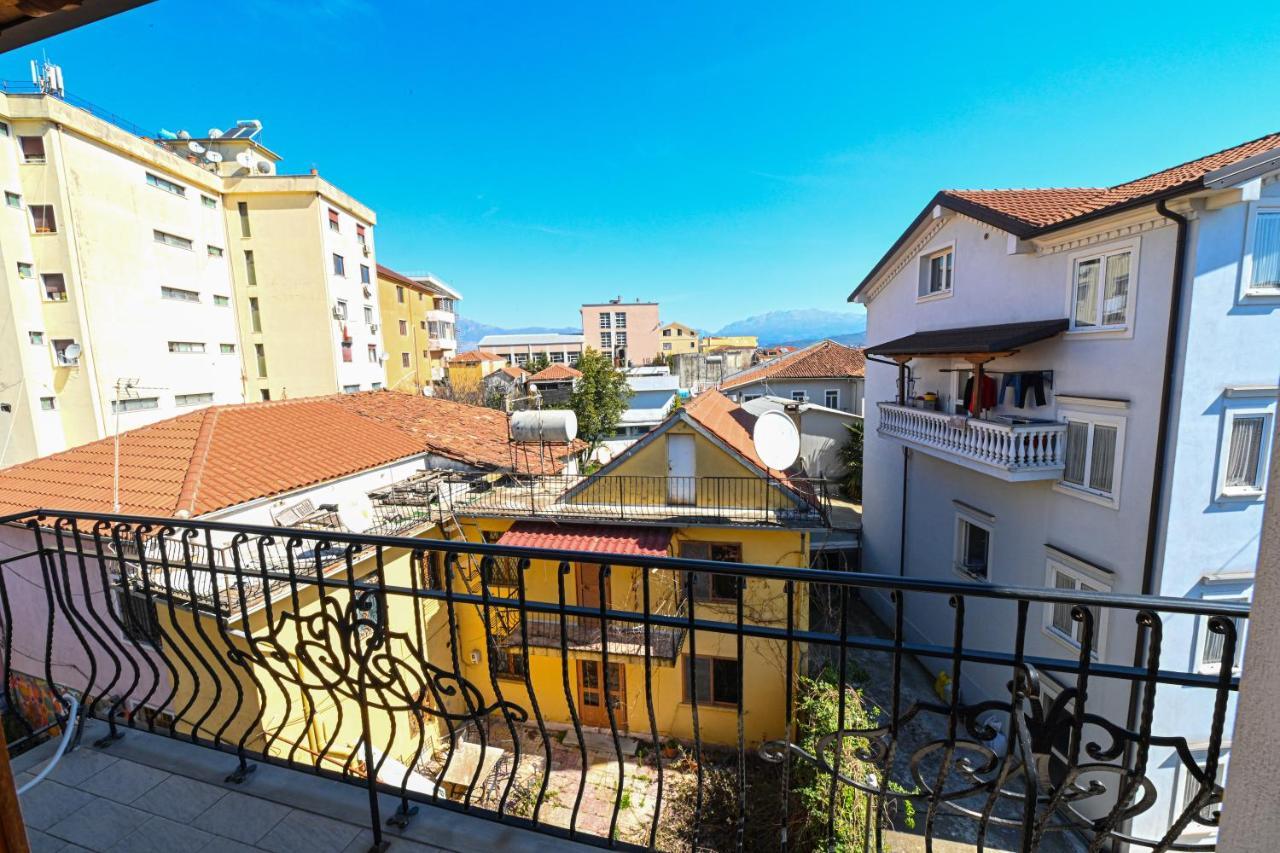 Hotel Epoka Shkodër Exterior foto