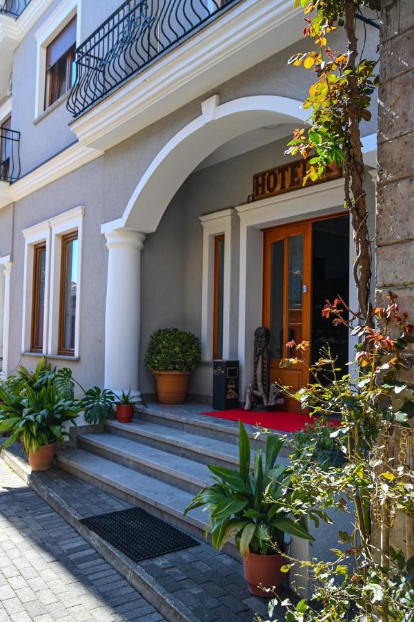 Hotel Epoka Shkodër Exterior foto